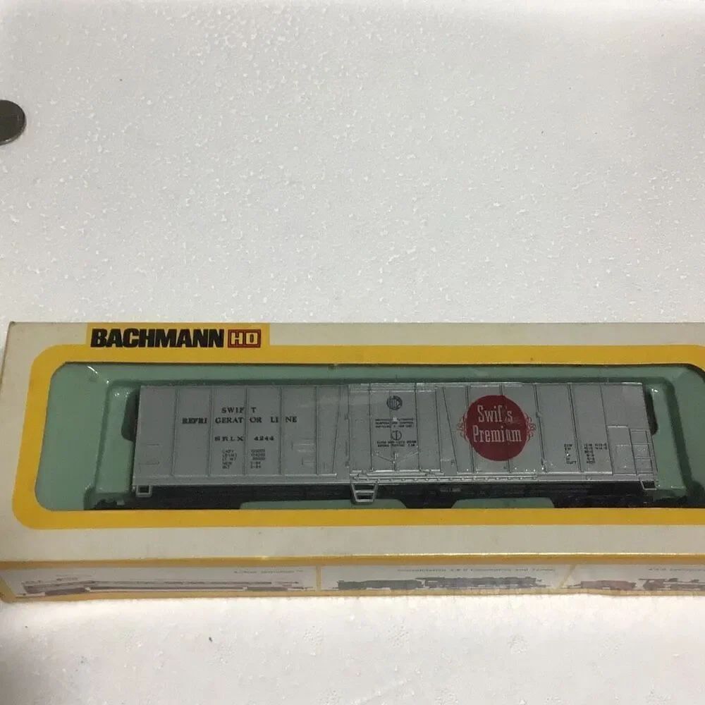 Vintage Bachmann, HO scale, swift refrigerator, rail, car 